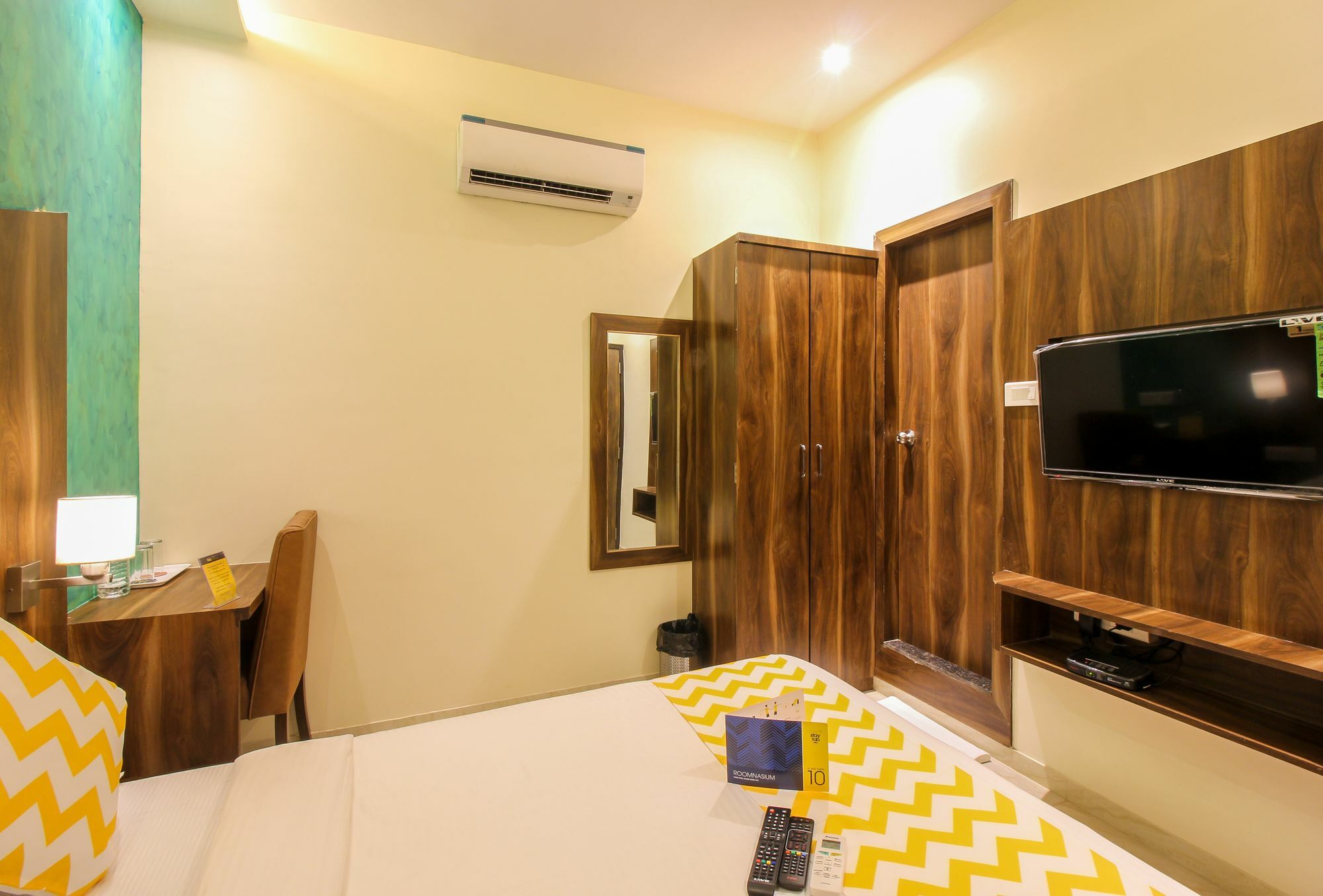 Fabhotel Amour - Nr Mumbai International Airport Exterior photo